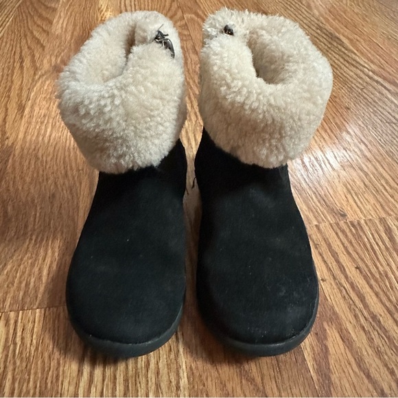 UGG Toddler's Jorie II Boot in Black - Picture 2 of 13